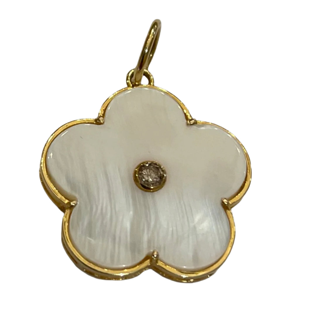 14 Mother of Pearl Flower Pendant with Diamond Center